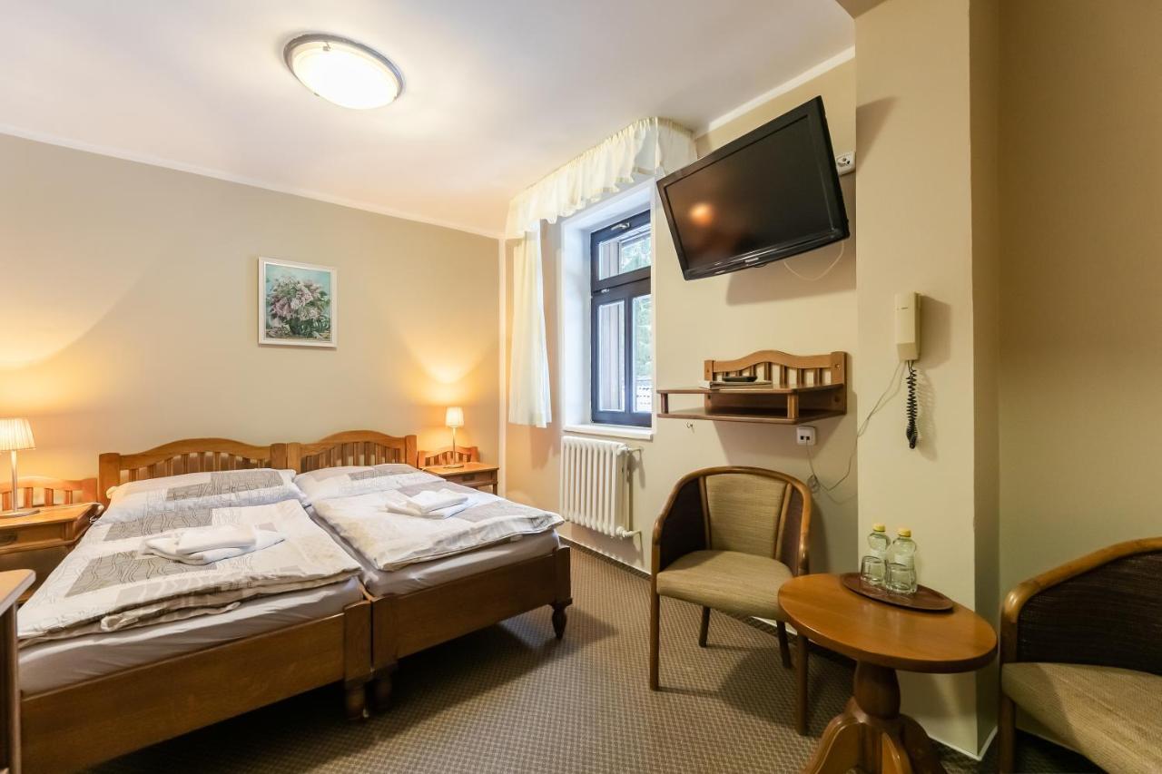 Hotel Perla Jizery Josefŭv Dŭl Zewnętrze zdjęcie
