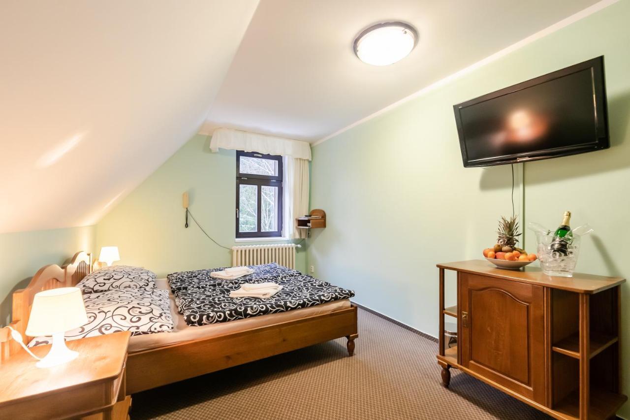 Hotel Perla Jizery Josefŭv Dŭl Zewnętrze zdjęcie