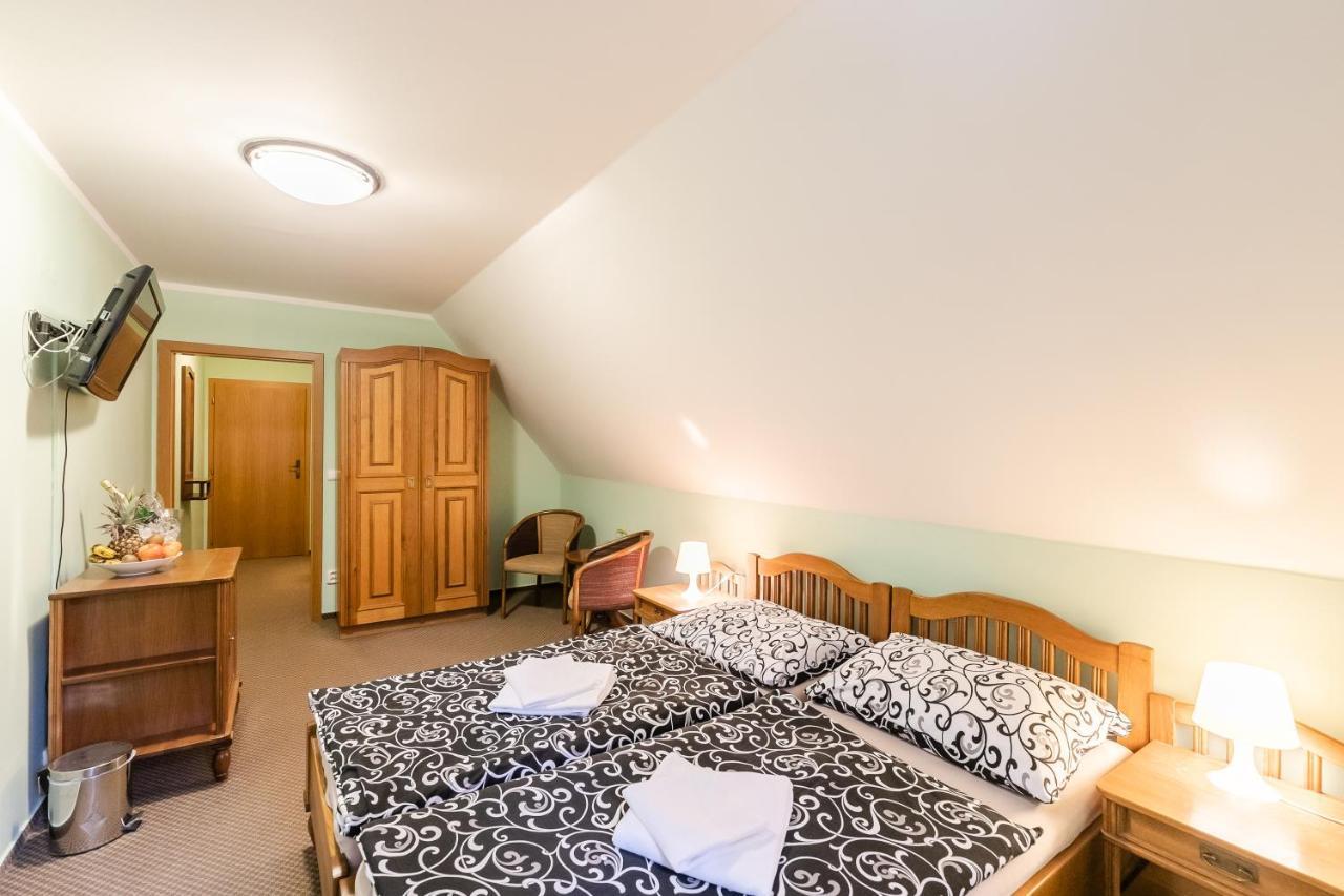 Hotel Perla Jizery Josefŭv Dŭl Zewnętrze zdjęcie